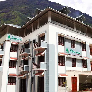 Hotel Pine Tree, Munnar