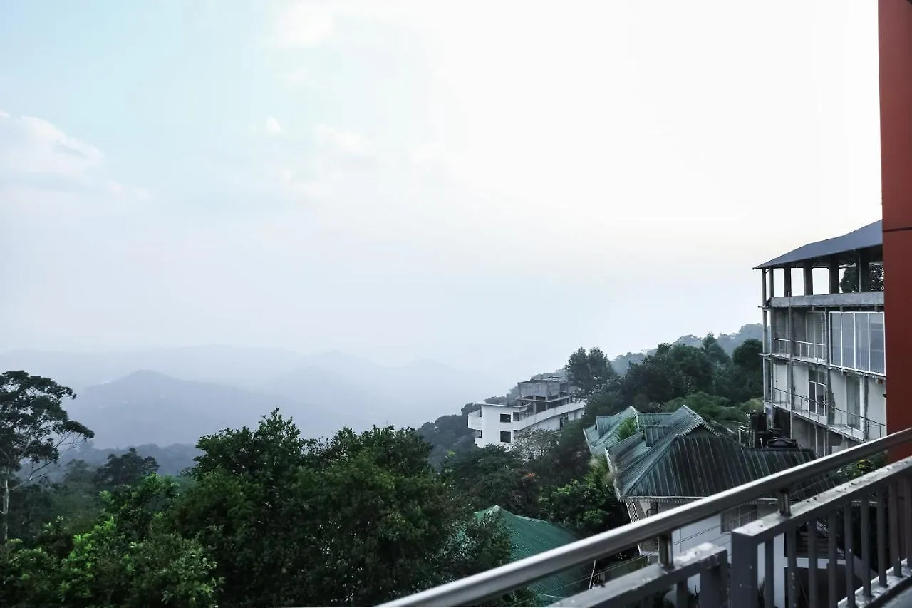 Hotel Oyo 8506 Pallivasal Munnar