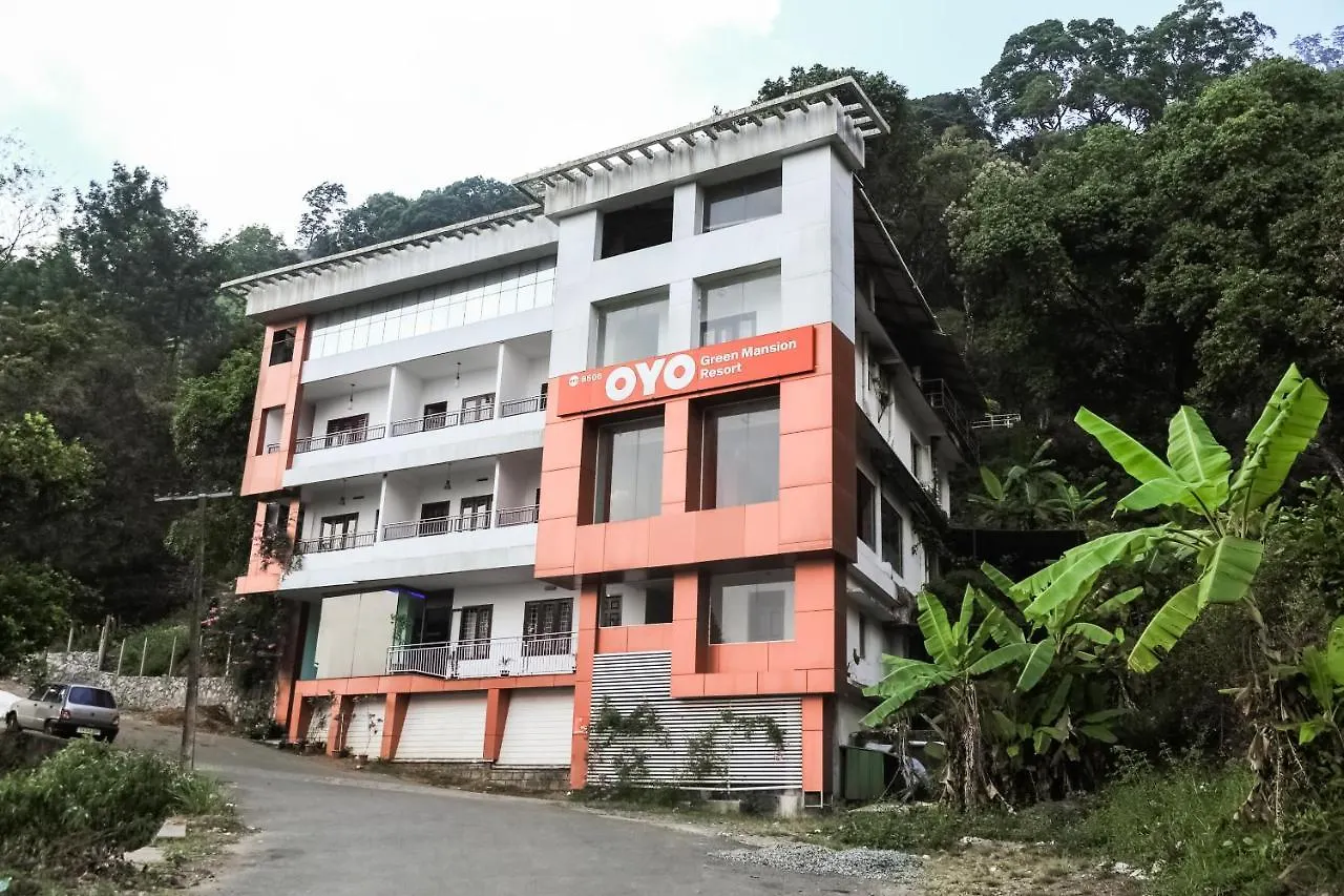 Oyo 8506 Pallivasal Munnar